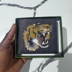 Designer Wallet