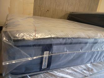 🔥🔥🔥 $799 Eastern king Sealy posturpedic plus medium now available 📢📢📢