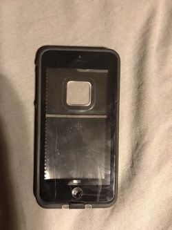 iPhone 7 Plus case- life proof fre