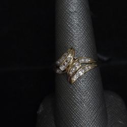 10k Gold  Lady's Ring 