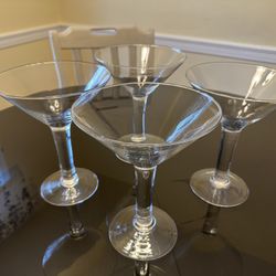Set Of 4 Jumbo Martini Cocktail Glasses - 45oz