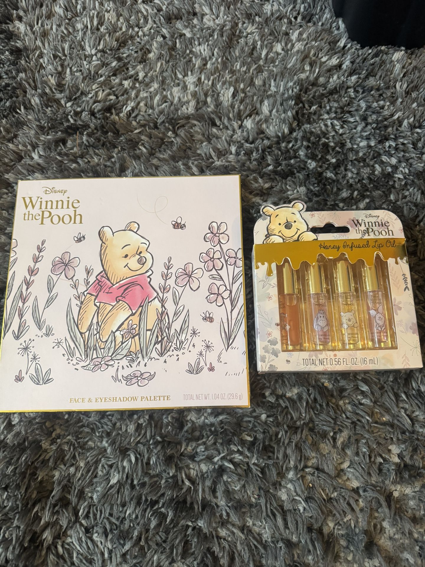 Christmas Large Deluxe Face Eye Shadow And Lip Oil New