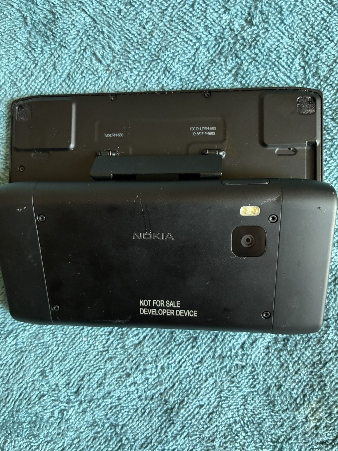 Nokia Rm-680 Cellphone 