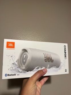 JBL Charge 5 - New