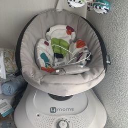 4 Moms Rocker 