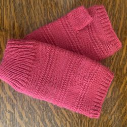 Screamer Hot Pink Fingerless Gloves 