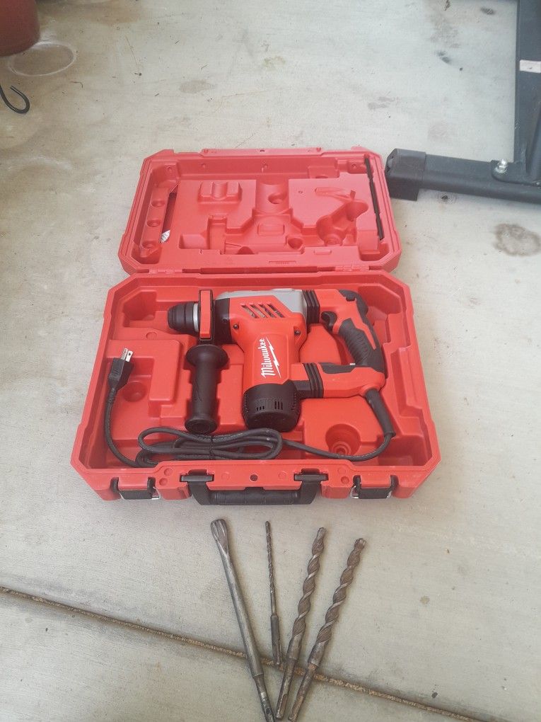 Milwaukee Rotary Hammer Drill Pick UP Only