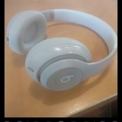 Dre Beats Studio Pro 3 Wireless Headphones