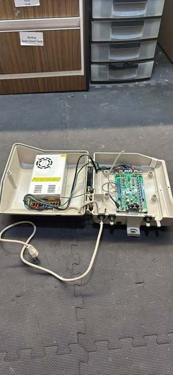 Light-O-Rama CMB24D DC Card with Power Supply and Enclosure