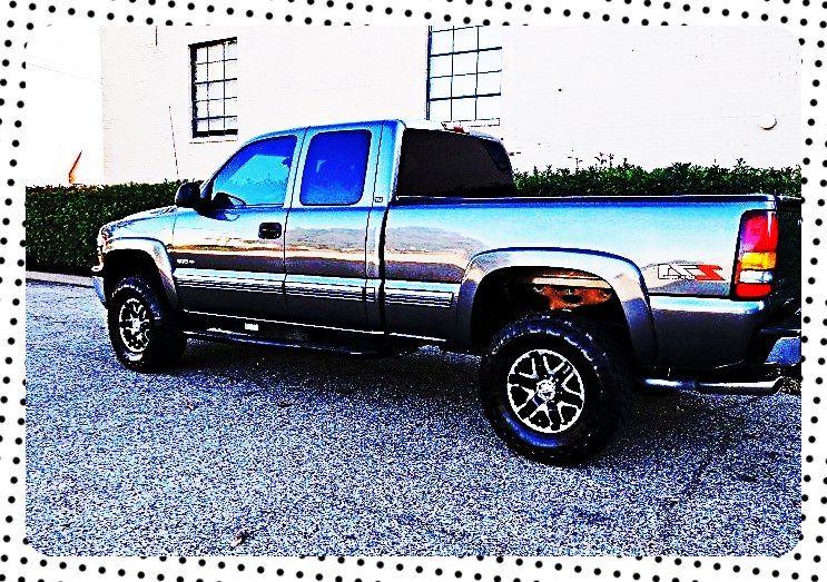 ֆ12OO 4WD Chevrolet SIlverado 4WD
