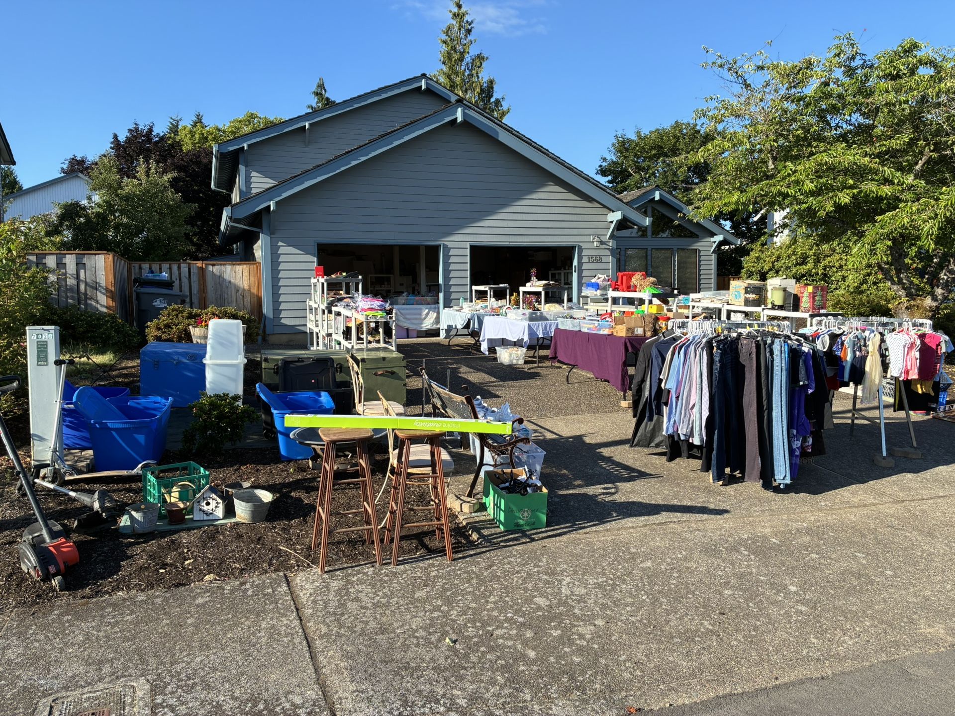 HUGE Multi-Family Sale OPEN 6/28 UNTIL 6PM Great Stuff, Great Prices! 2 Neighbors have sales too!