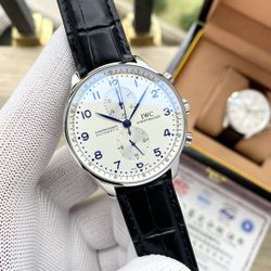 Fashionable Mechanical Watch 