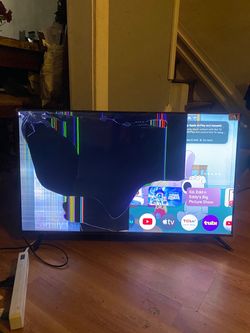 TCL 40” Google Smart TV 40S51K – Broken Screen – Parts/Repair