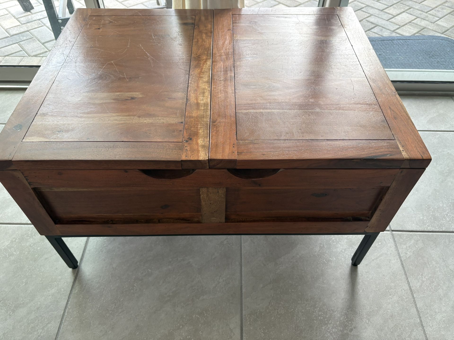 Rectangular Coffee Table With Storage
