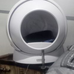 PetSafe ScoopFree SmartSpin Self-Cleaning Litter Box