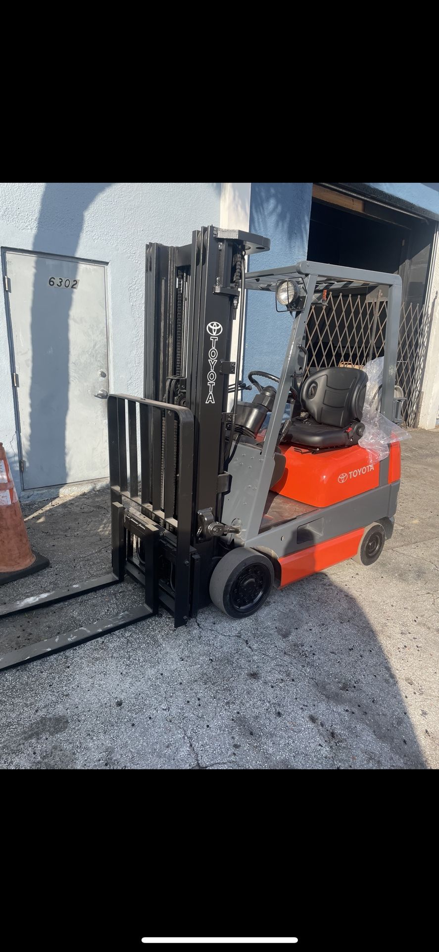 Toyota 6 Series 3000lb Forklift