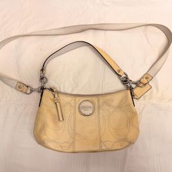 Coach butter yellow signature stitch patent leather