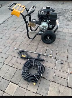 4400 PSI 4.0 GPM Gas Pressure Washer with 420cc Engine, Triplex Pump, Commercial Cold Water Power Washer