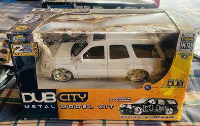 DUB CITY ESCALADE 2002