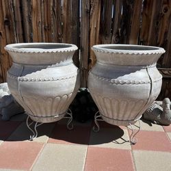 New Flower Pots Made Out Of Clay 