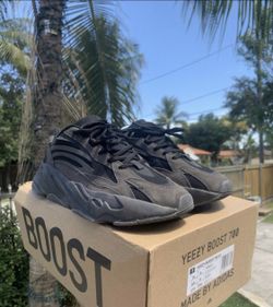 Yeezy Vanta sz 9.5