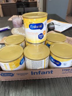 7 cans of formula enfamil
