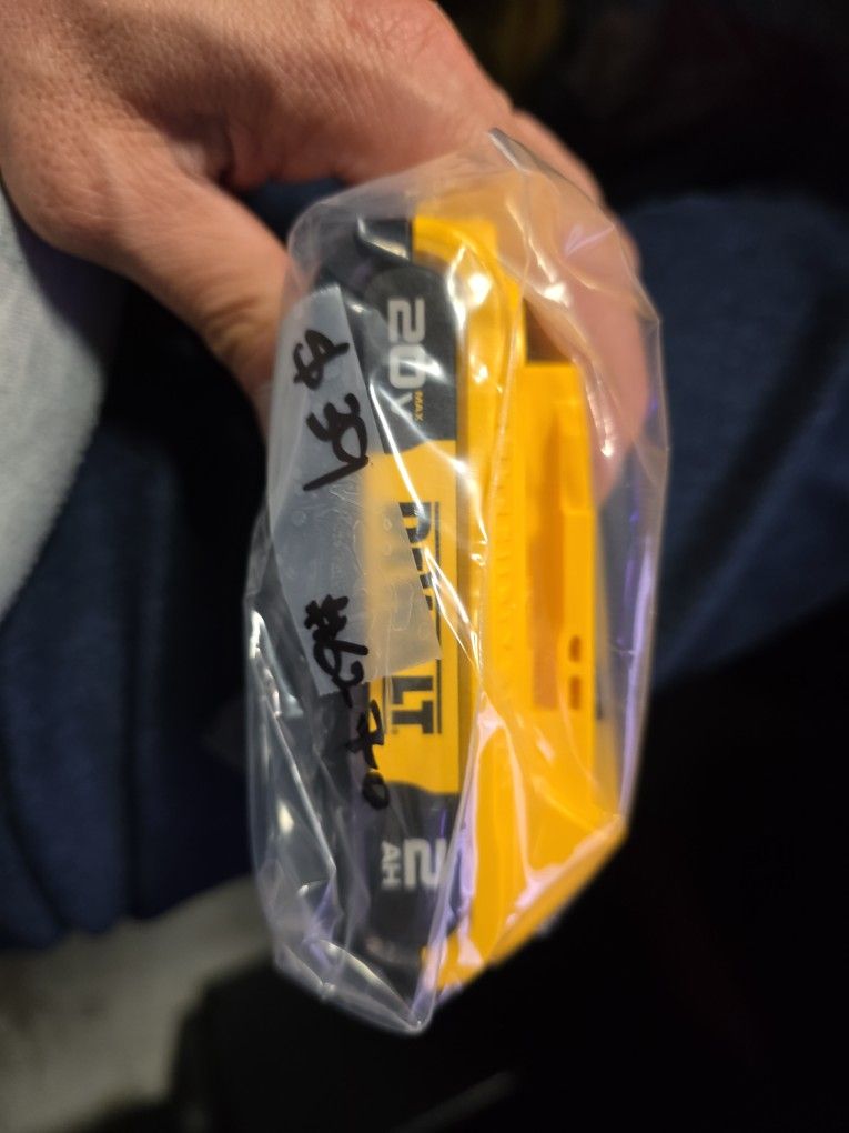 Dewalt 2ah Battery
