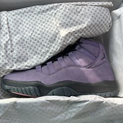 J11 Jordan 11 Mojave - Size 8 - Purple
