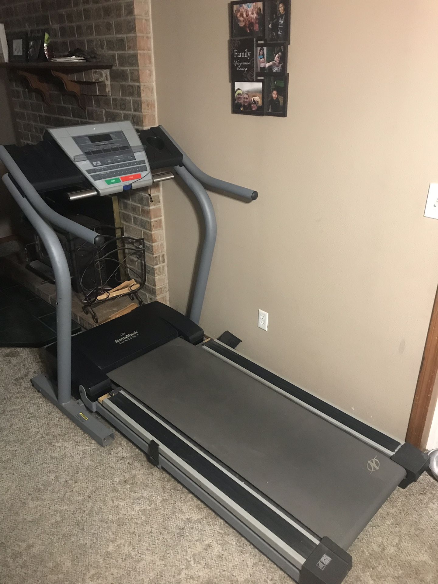 Nordictrack summit 4500 outlet treadmill