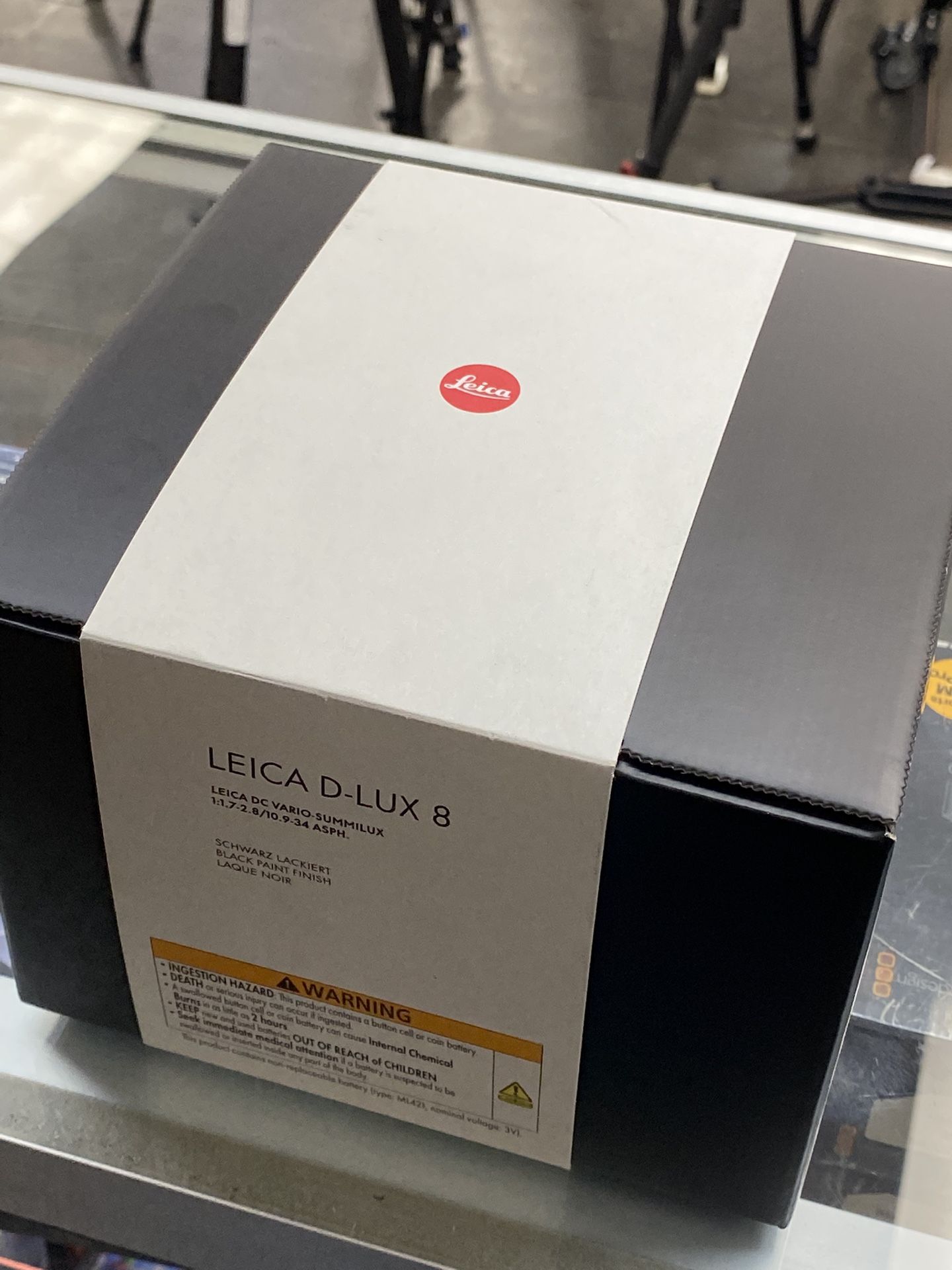 Leica D-Lux 8 Digital Camera