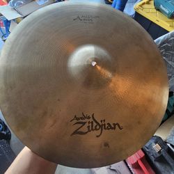 New Zildjian Medium Cymbal