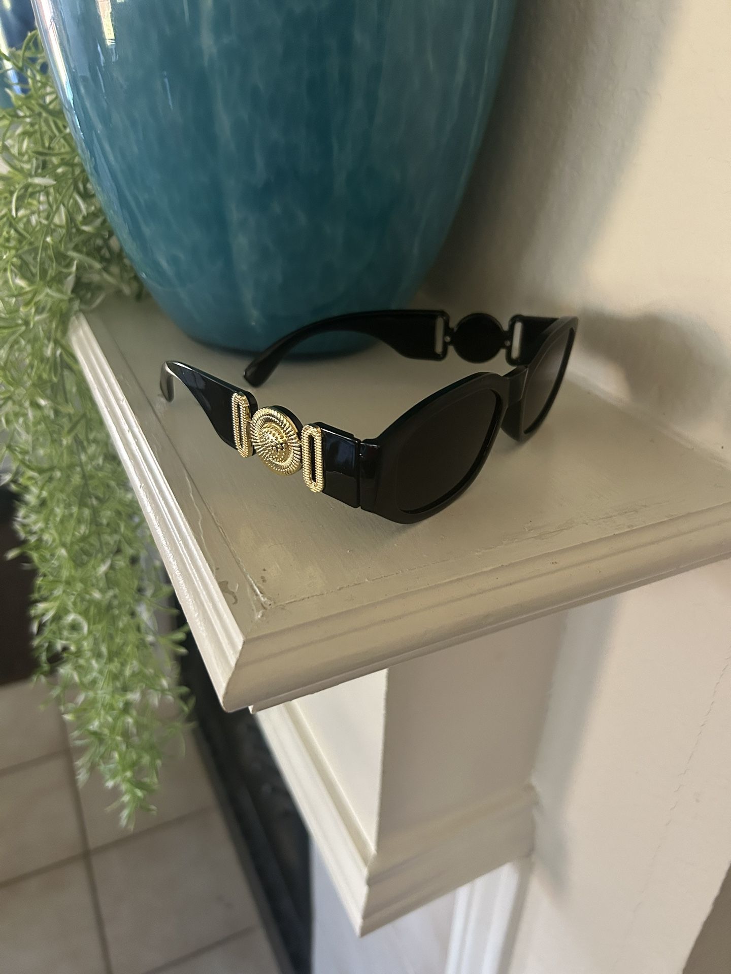 Black Rectangle Sunglasses w/ Gold Side Detail – New (2 Available)