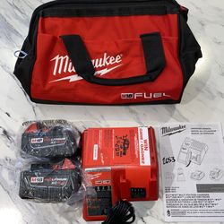 Milwaukee M18 5.0 battery kit