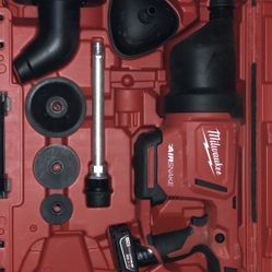 Milwaukee M12 Cordless Airsnake 