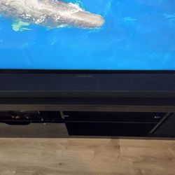Samsung Q-series 3.1.2 ch. Dolby ATMOS Soundbar w/ Q-Symphony / HW-Q600C 