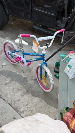 Girls Huffy Seastar Bike 20 inch