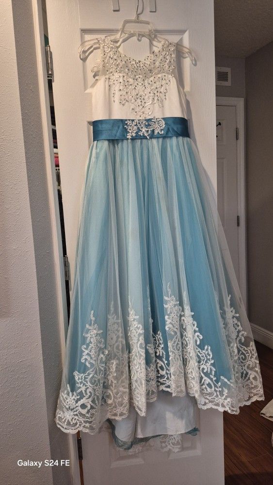 Size 12 Girls Dress.