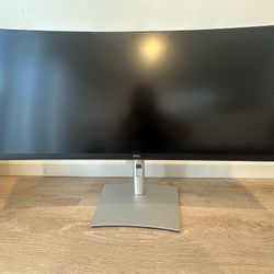Dell 34 Inch Monitor Excellent Condition