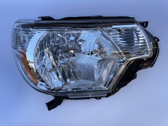 2012 To 2015 Toyota Tacoma Passenger Right Side Headlight Faro Foco Luce 