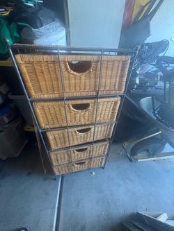 Wicker 5 drawer cabinet