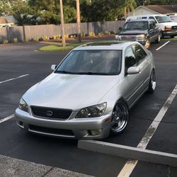2002 Lexus IS