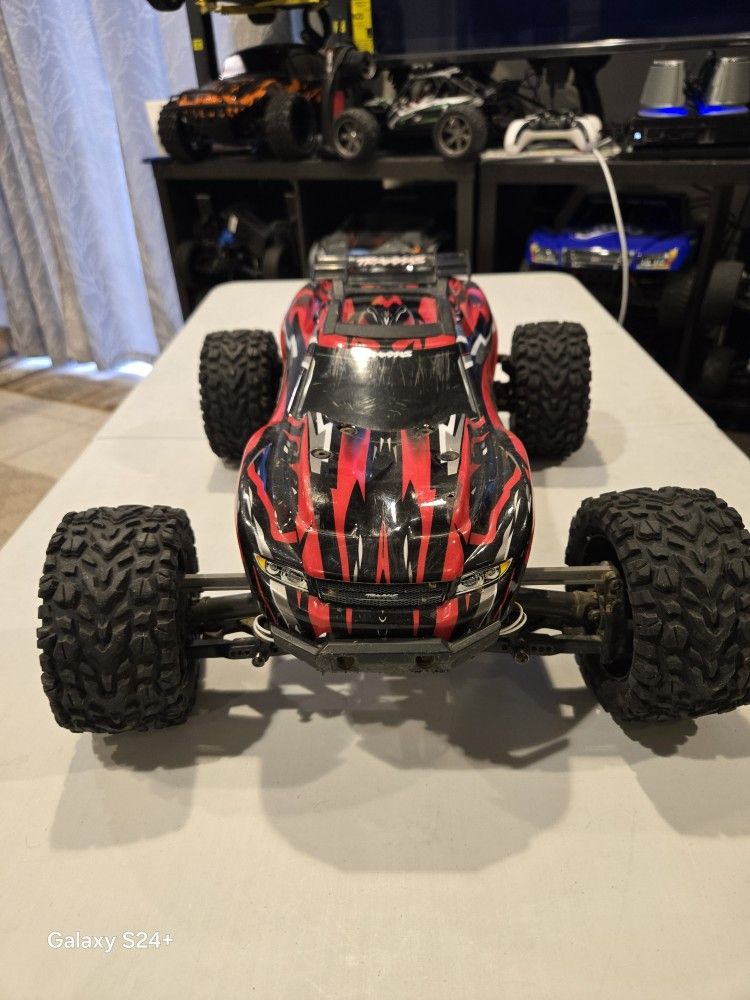 1:10 RC Traxxas Rustler 4X4 OffRoad Brushless 2 To 3 S