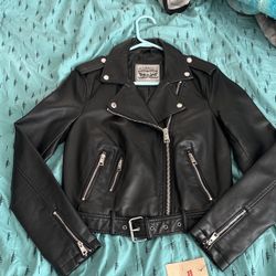 Levi’s Leather Jacket Size Small