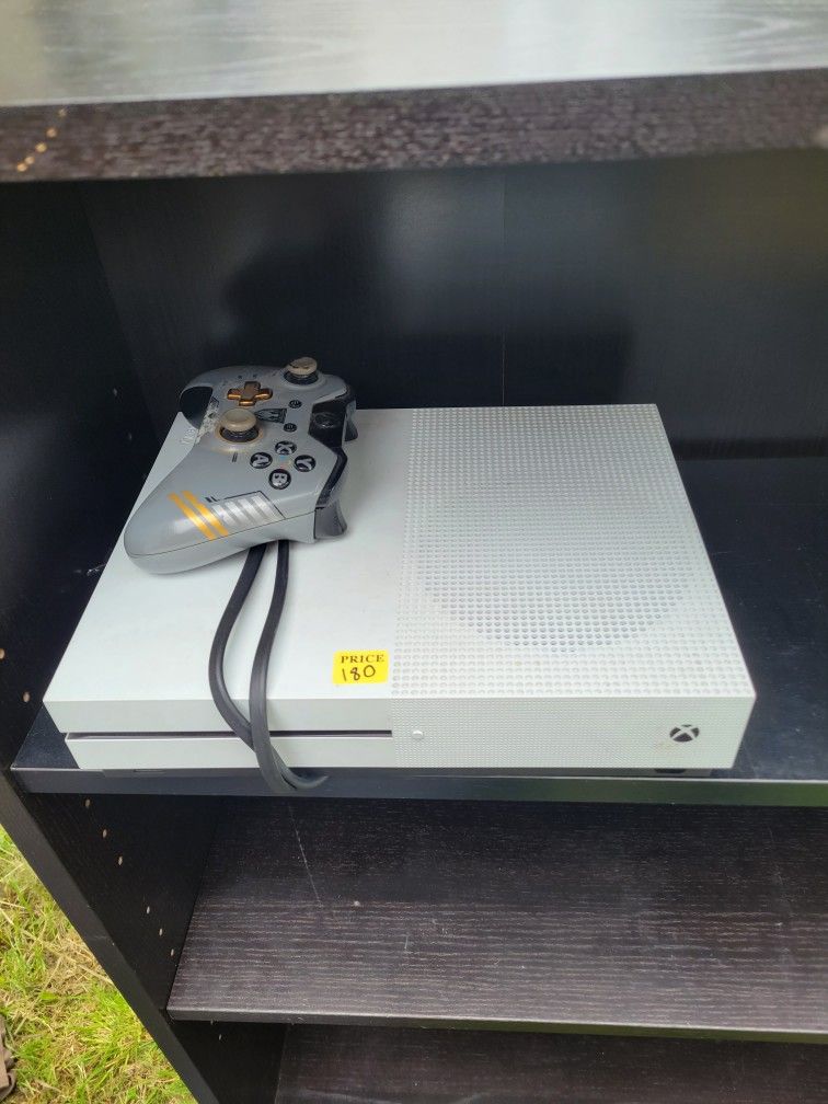 Xbox One S