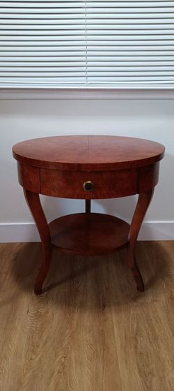 Mid Century American Of Martinsville One Drawer Round Table / Side Table