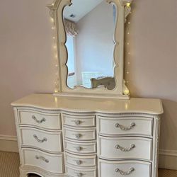 10 Drawer Dresser With Detachable Mirror