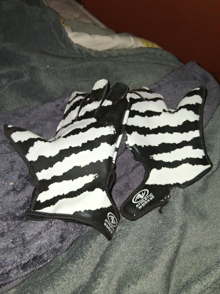 Gloves