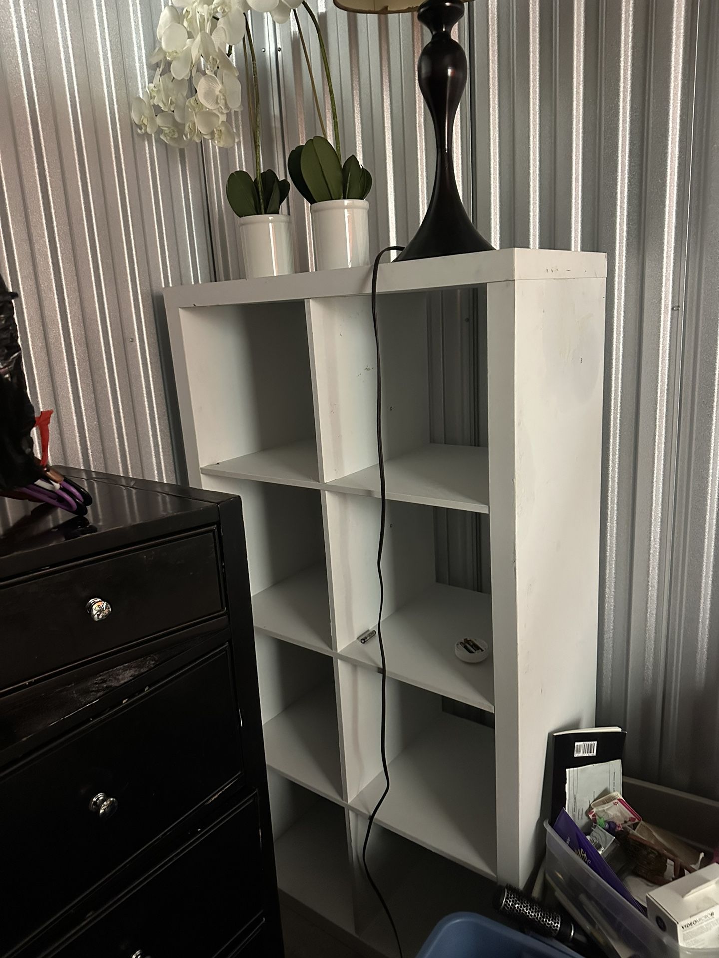 White Bookshelf Stand W/ Detachable Lights