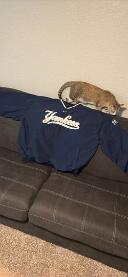 Vintage Nike New York Yankees V-Neck Pullover/Warm-up Jersey