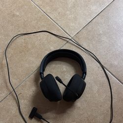 SteelSeries Arctis Nova 7 Wireless Multi-Platform Gaming Headset